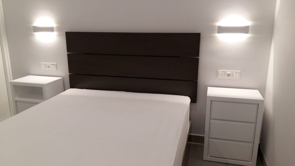 dormitorio blanco Muebles Mudeval