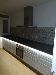 cocina a medida con luces led